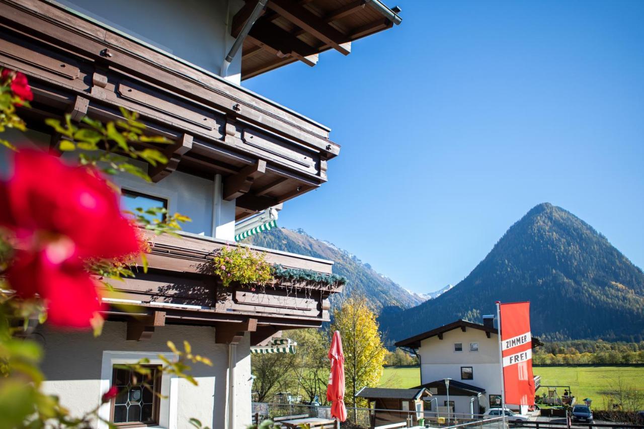 Hotel Wildrose Neukirchen am Großvenediger Exteriér fotografie